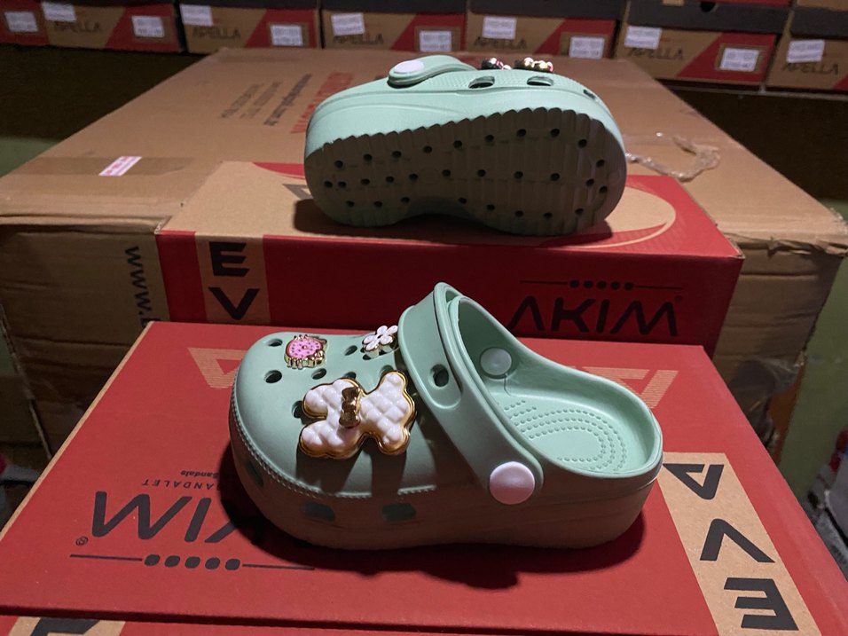 Taşlı Crocs - Görsel 2