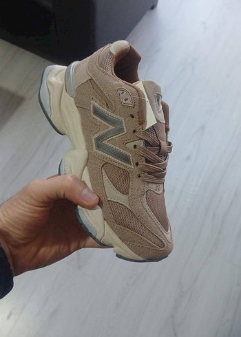 New Balance 37