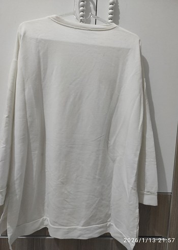 Kadın Beyaz Baskılı Uzun Kollu Sweatshirt - Görsel 4