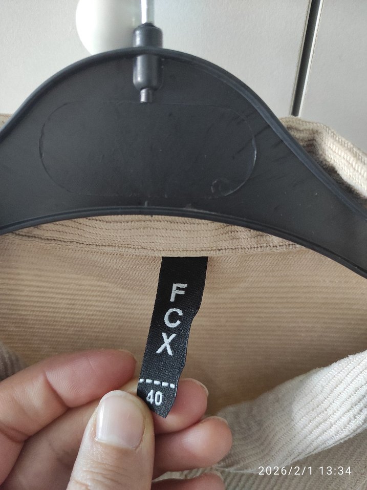 Düğmeli Bej Keten Uzun Kollu Kadın Gömlek - Görsel 3