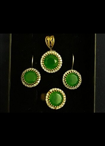 925 ayar zümrüt set.