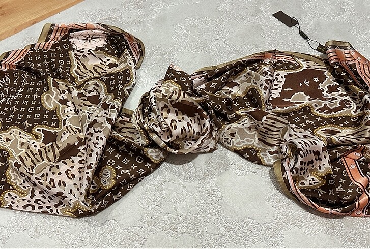 Beden çeşitli Renk Louis vuitton ipek şal