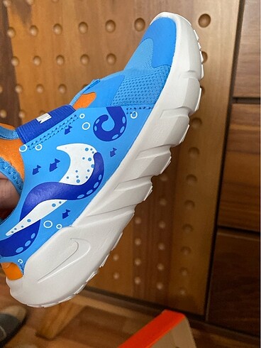 Nike Orijinal nike çocuk ayakkabısı. Yeni hiç kullanılmadı