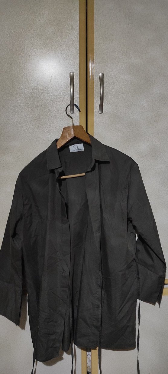 Gri Keten Erkek Gömlek, Düğmeli, Uzun Kollu - Görsel 3