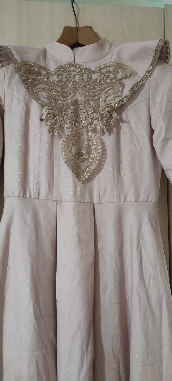 Bej Uzun Kollu Drapeli Kadın Abiye Elbise - Görsel 2