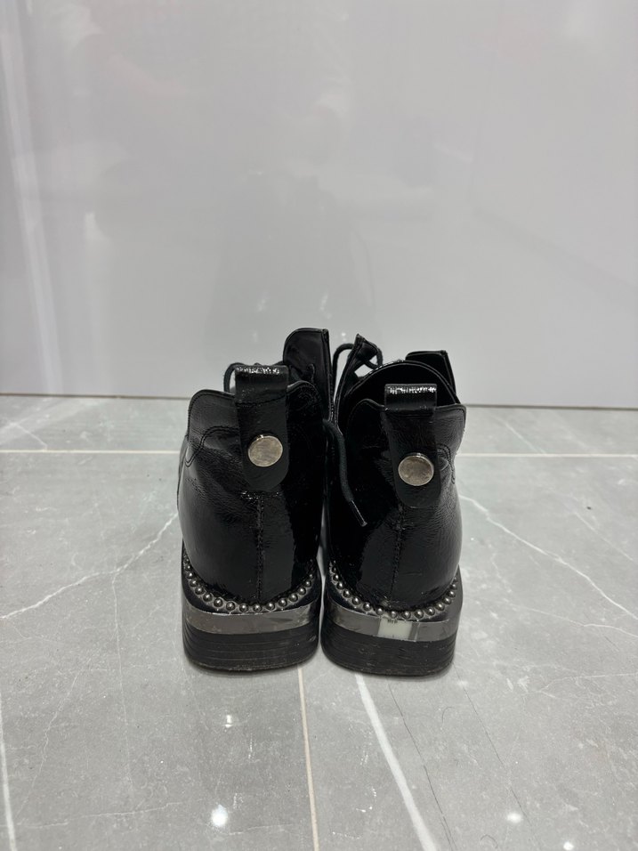 Yılan Desenli Siyah Rugan Bot - Görsel 4