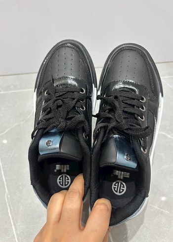 Yılan Desenli Siyah Kadın Spor Ayakkabı - Görsel 3