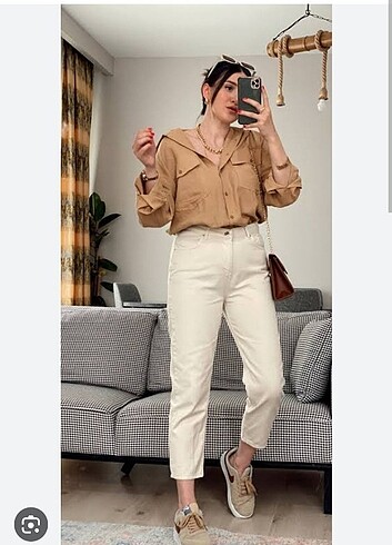 Krem kot mom pantolon