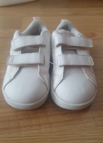 23 Beden beyaz Renk Orjinal adidas 23.5 numara