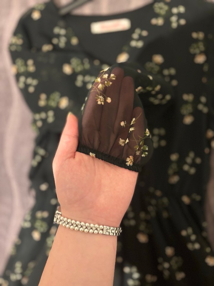 Çiçek desenli tül kollu elbise - Görsel 2