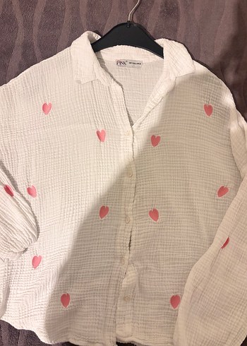 Pembe kalp nakışlı müslin kumaş gömlek - Görsel 5