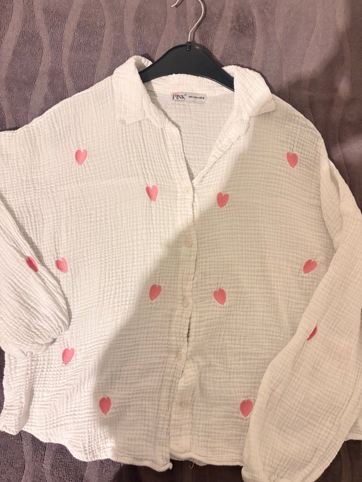 Pembe kalp nakışlı müslin kumaş gömlek - Görsel 4