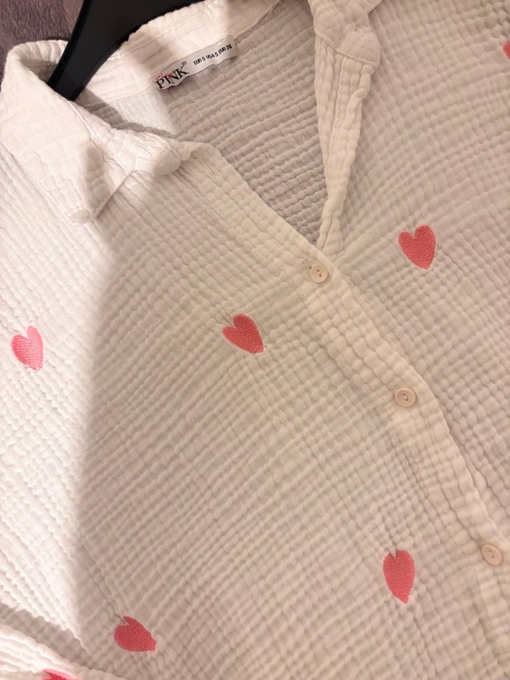 Pembe kalp nakışlı müslin kumaş gömlek - Görsel 2