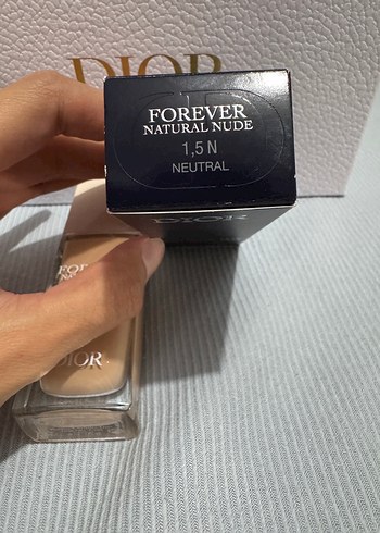 Beden Renk Dior Forever Natural Nude Açık Bej Fondöten