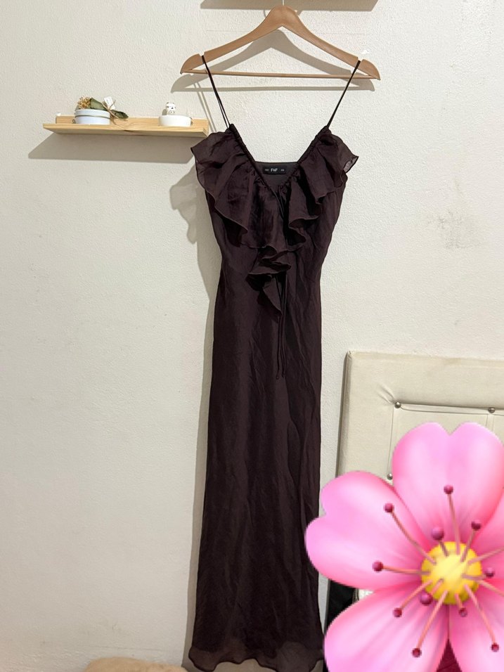 Kahverengi , Fırfırlı V Yaka Harika bir Elbise - Görsel 3