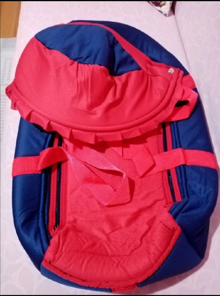 Kırmızı Bebek Taşıyıcı - Görsel 2