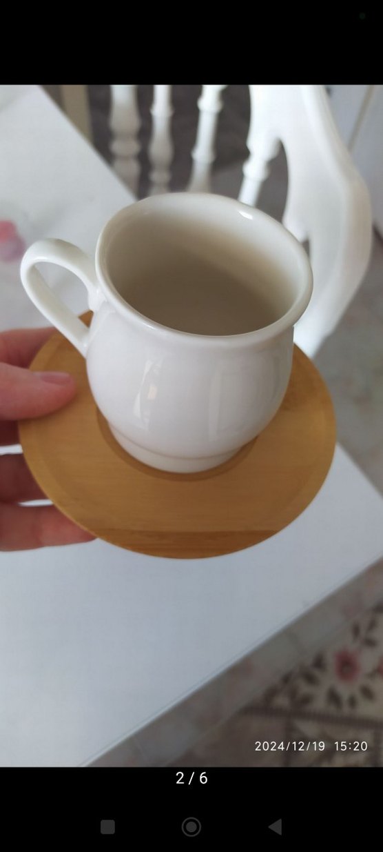 Beyaz Seramik 6'lı Fincan Seti ve Ahşap Tabak - Görsel 3