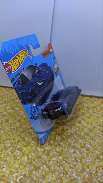  Beden Hot Wheels 19 Corvette Zr1 Convertible
