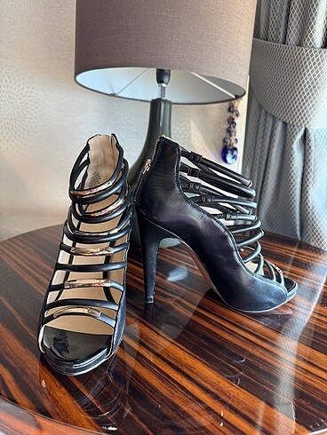 Nine West Hakiki deri topuklu ayakkabı