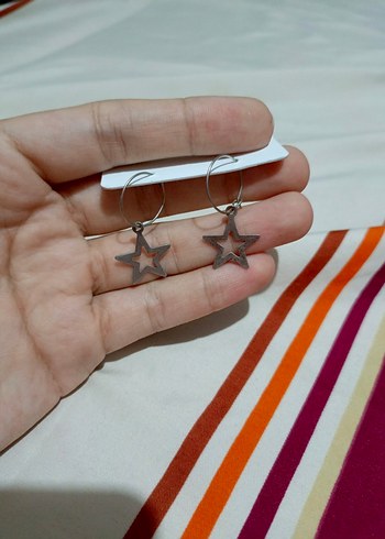 Gri Mini Yıldızlı Rock Punk Küpeler