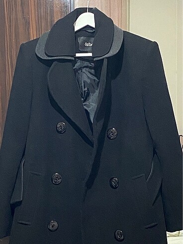 Siyah kaşe kaban