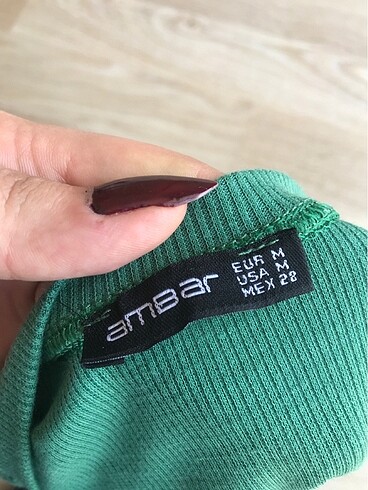 m Beden Sırt dekolteli bluz