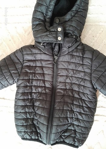 Erkek Çocuk Siyah Kapüşönlü Kalın Mont - Görsel 7