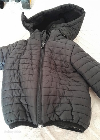 Erkek Çocuk Siyah Kapüşönlü Kalın Mont - Görsel 11