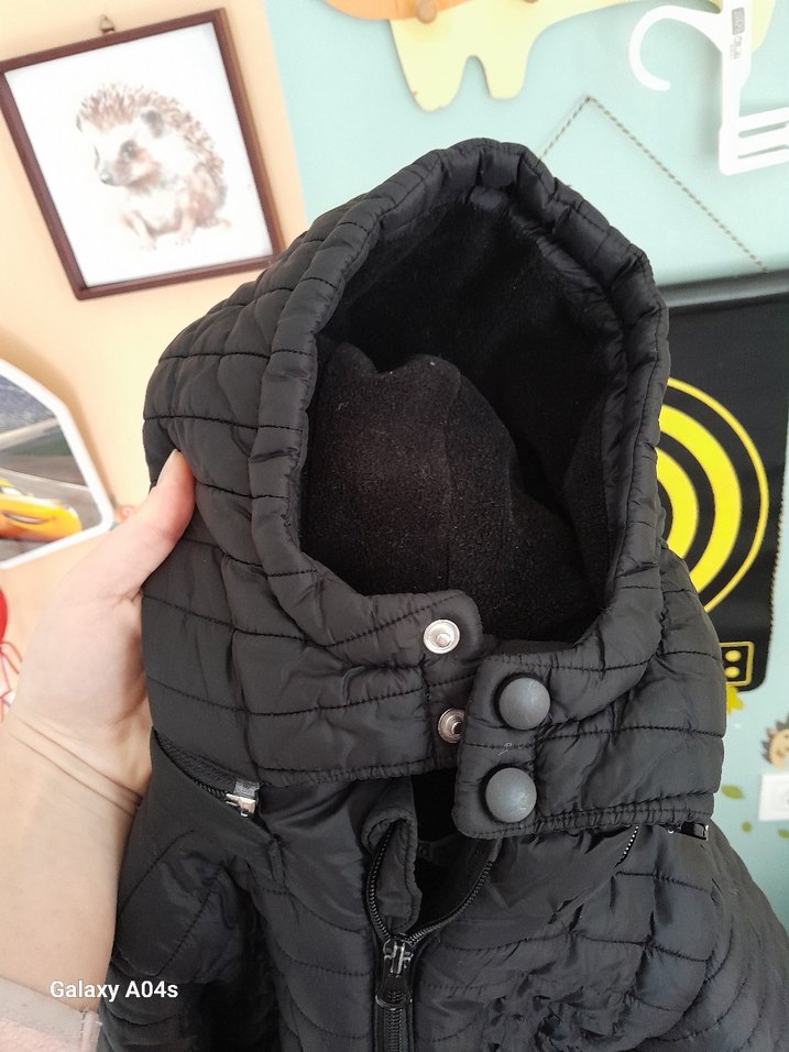 Erkek Çocuk Siyah Kapüşönlü Kalın Mont - Görsel 5