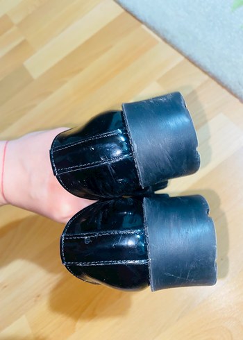 Siyah Yılan Desenli Gotik çocuk Ayakkabı ORTOPEDİK VE MARKADIR - Görsel 2