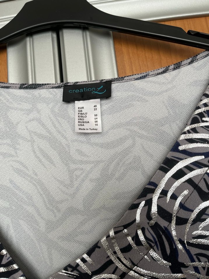 Gri Piliseli V Yaka Uzun Kollu Hırka - Görsel 4