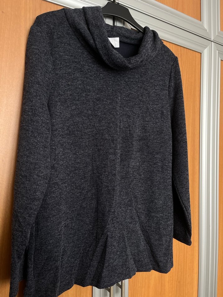 Gri Yüksek Yakalı Kadın Triko Kazak - Görsel 2