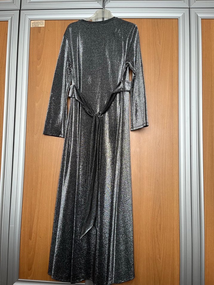 Gri Parlak Uzun Tesettür elbise - Görsel 5