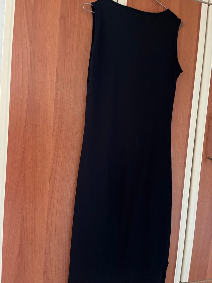 Siyah yırtmaçlı Kadın Elbise - Görsel 3