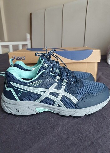 Asics Venture Gel 8