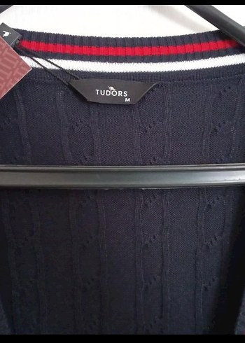 m Beden Tudors Sıfır Hırka