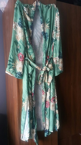 saten çicekli kimono