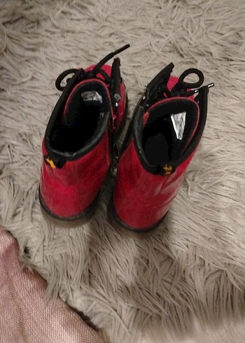 Deichmann Parlak Kırmızı Kız Botları