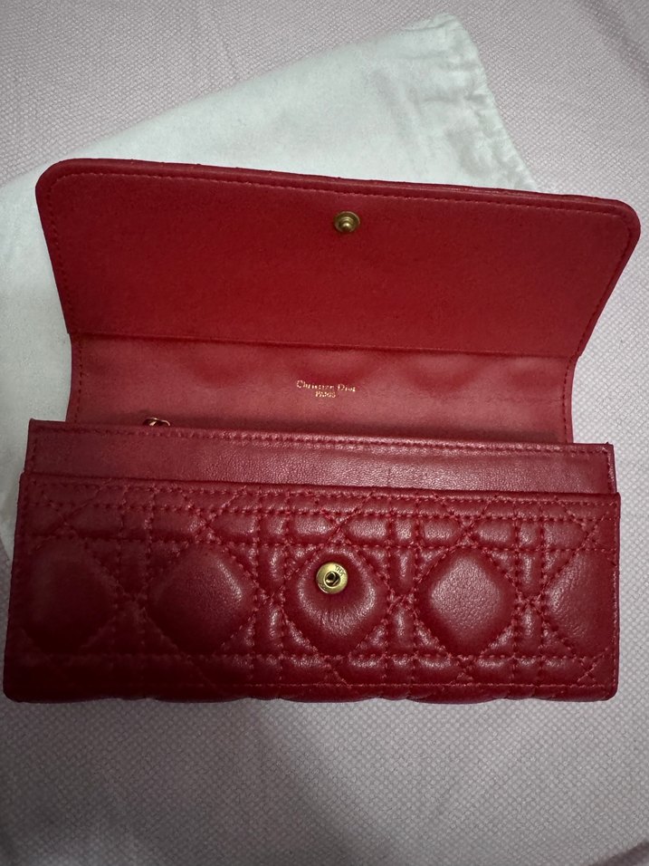 Klasik Kırmızı Deri Düğmeli Kadın Cüzdanı - Görsel 3