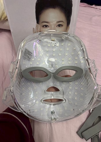 Kızılötesi ışıklı sıkılaştırıcı terapi maskesi - Görsel 3