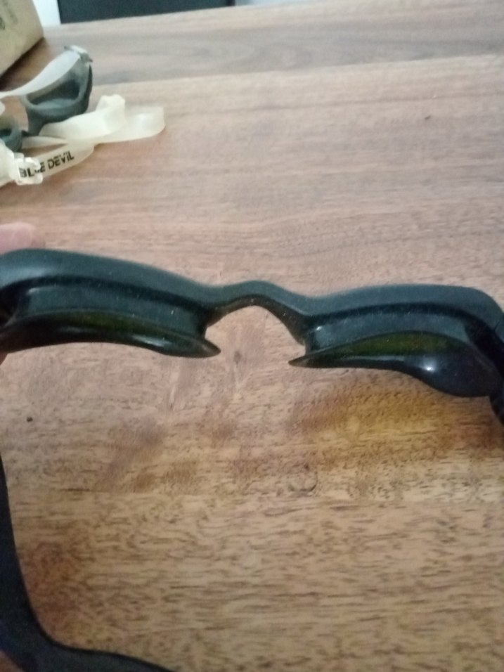 Altın Renkli Buckle'lı Yüzücü Gözlüğü - Görsel 4