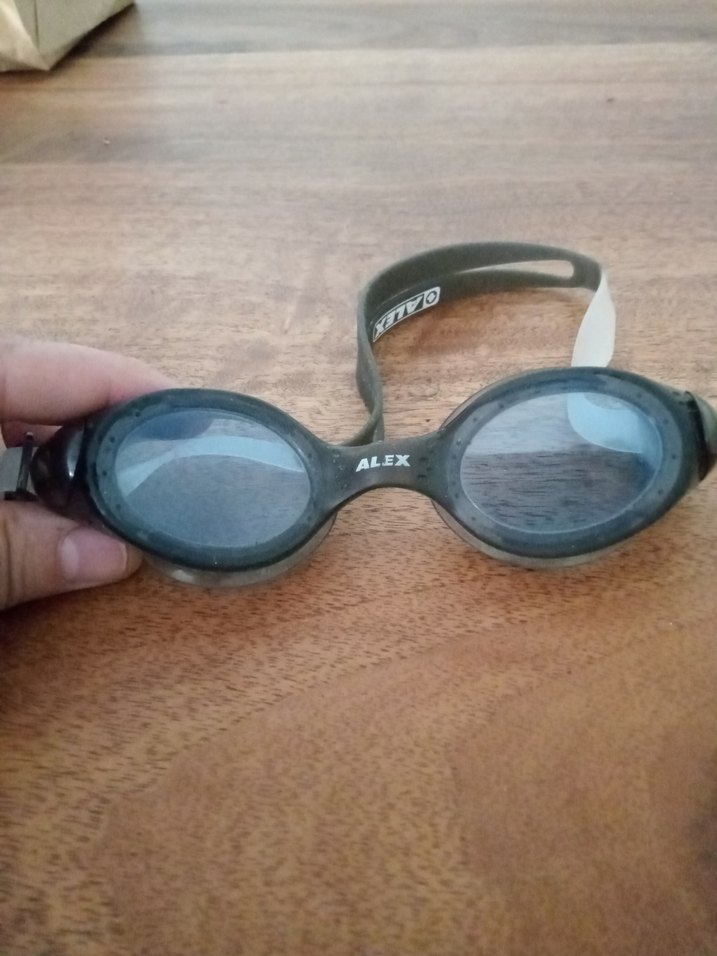 Gri Ayarlanabilir Kayışlı Yüzücü Gözlüğü - Görsel 2