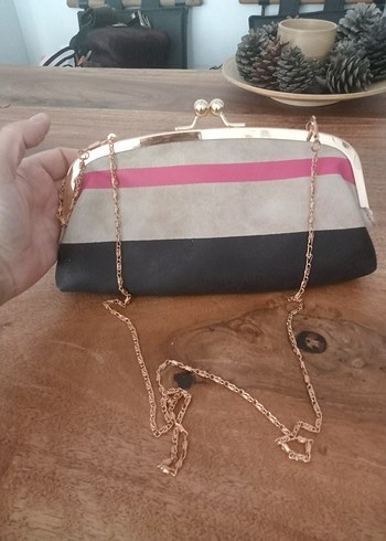 Bej Gri Zincir Detaylı Kadın Çanta - Görsel 3