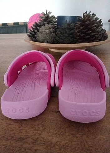 22 Beden Orijinal kız çocuk Crocs C6