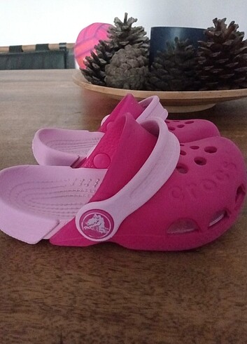 22 Beden pembe Renk Orijinal kız çocuk Crocs C6