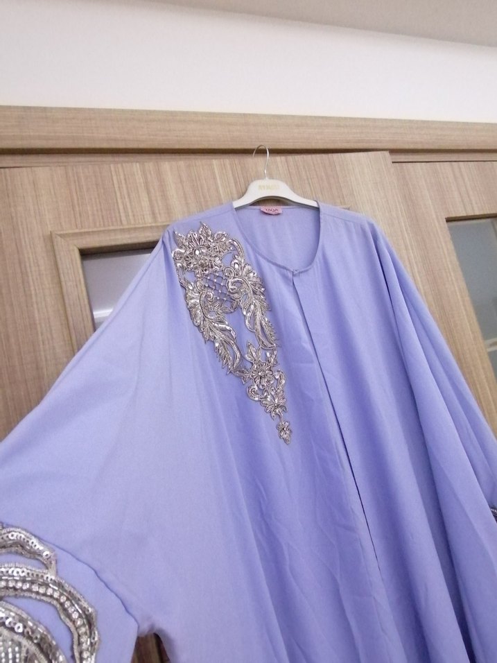 Mor İşlemeli Drapeli Uzun Abaya YaQa marka - Görsel 5