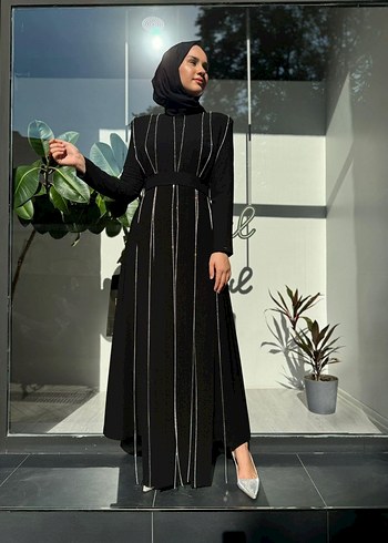 SENNA DESİGN Drapeli Siyah Uzun Taşlı Tesettür Abiye elbise - Görsel 5