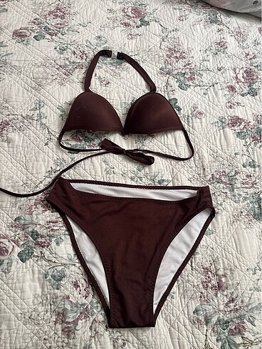 kahverengi bikini takımı