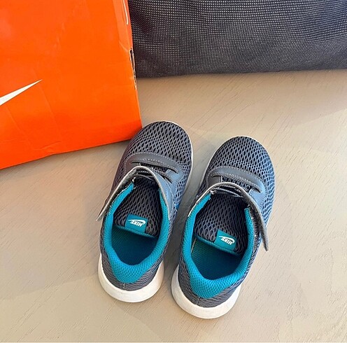 27 Beden gri Renk Nike erkek çocuk ayakkabı 27