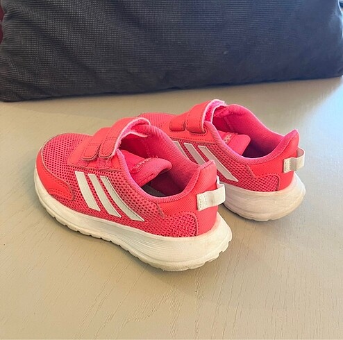 26 Beden Kız çocuk ayakkabı Adidas 26
